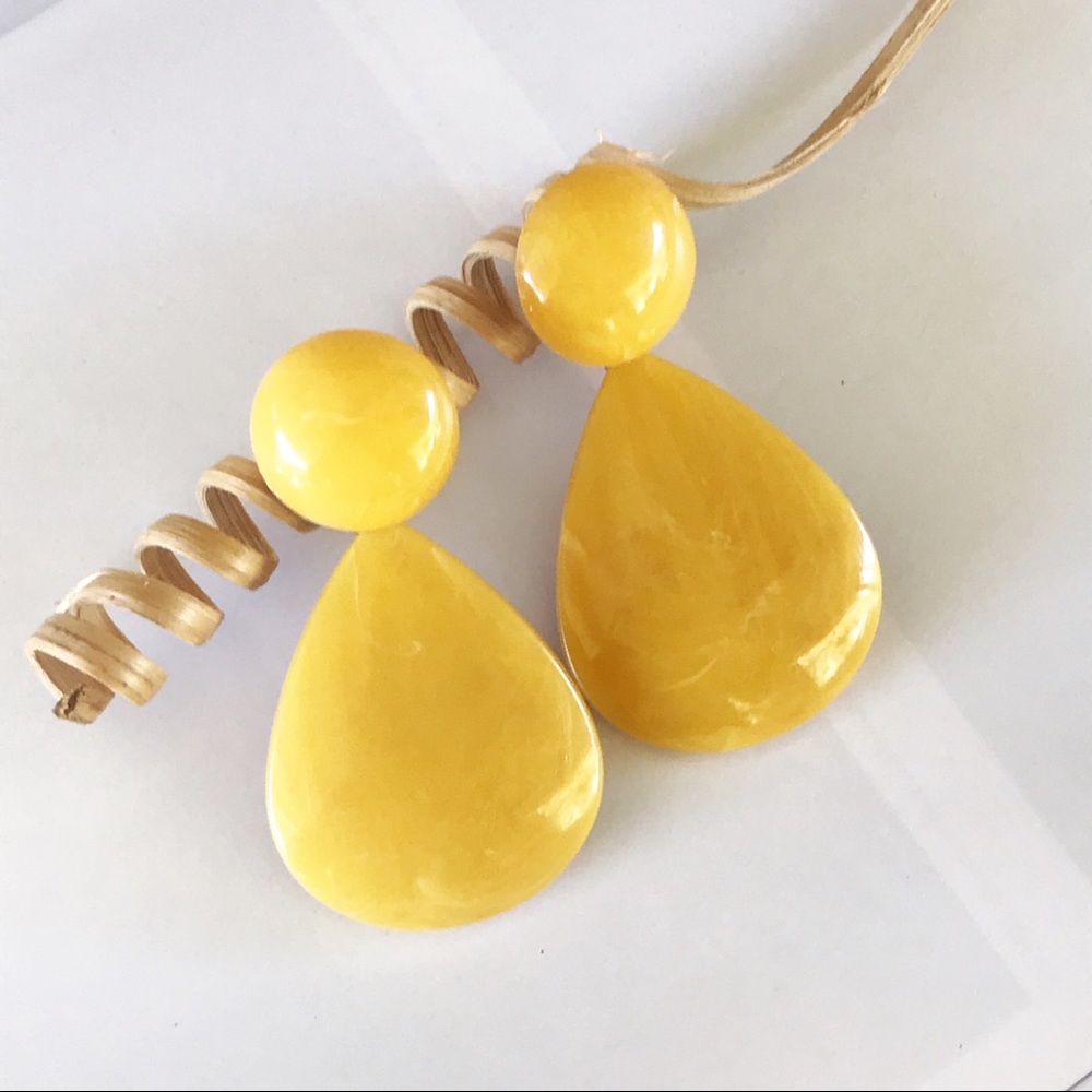Zara yellow 💫statement earrings 🌟 - Picture 4 of 8